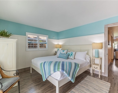 564 109th Avenue N - Photo Thumbnail 14