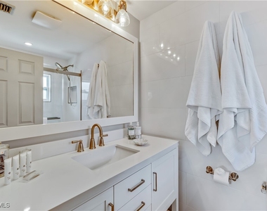 564 109th Avenue N - Photo Thumbnail 17