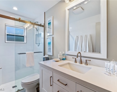 564 109th Avenue N - Photo Thumbnail 15