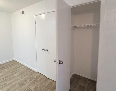 6200 W Tidwell Road W - Photo Thumbnail 5