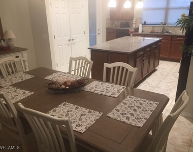 5728 Mayflower Way - Photo Thumbnail 9