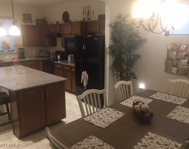 5728 Mayflower Way - Photo Thumbnail 6