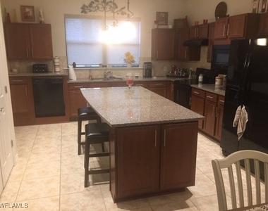 5728 Mayflower Way - Photo Thumbnail 5