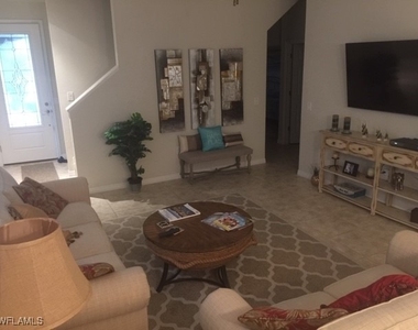5728 Mayflower Way - Photo Thumbnail 8