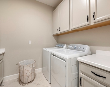 15191 Tolmino Street - Photo Thumbnail 21