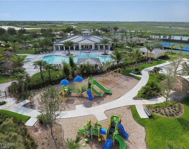 2665 Vine Avenue - Photo Thumbnail 25