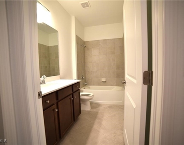 2665 Vine Avenue - Photo Thumbnail 15