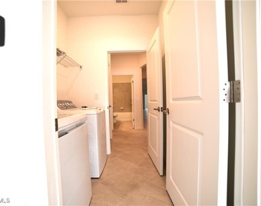 2665 Vine Avenue - Photo Thumbnail 7