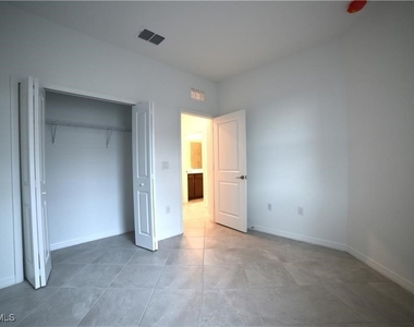 2665 Vine Avenue - Photo Thumbnail 5