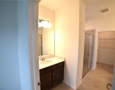 2665 Vine Avenue - Photo Thumbnail 12