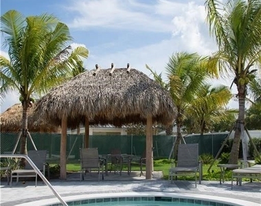 2665 Vine Avenue - Photo Thumbnail 29