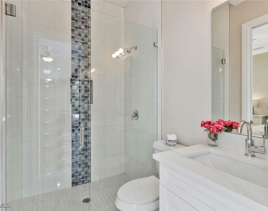 589 12th Avenue Nw - Photo Thumbnail 15