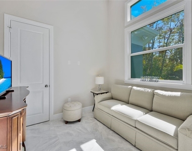 589 12th Avenue Nw - Photo Thumbnail 17