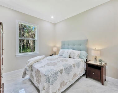 589 12th Avenue Nw - Photo Thumbnail 12