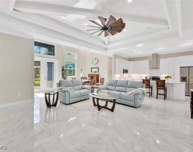 589 12th Avenue Nw - Photo Thumbnail 1