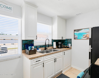 1029 Park Drive - Photo Thumbnail 7