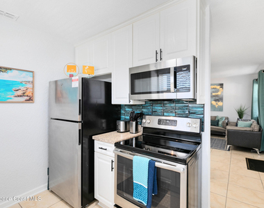 1029 Park Drive - Photo Thumbnail 8
