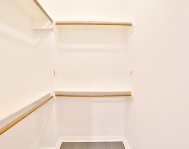 2410 Dorrington Street - Photo Thumbnail 24