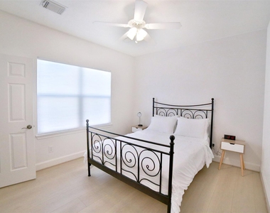 2410 Dorrington Street - Photo Thumbnail 25