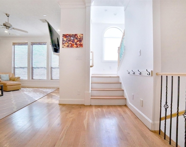 2410 Dorrington Street - Photo Thumbnail 5