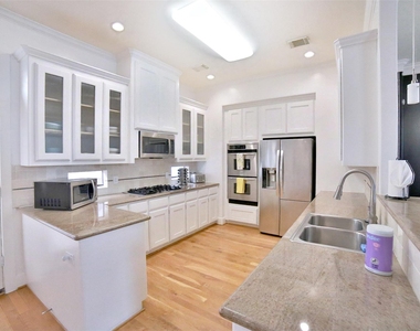 2410 Dorrington Street - Photo Thumbnail 8