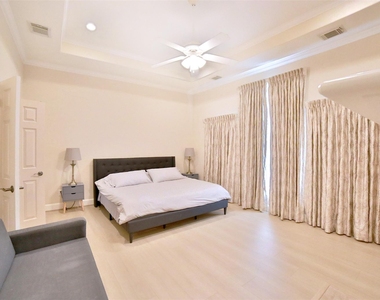 2410 Dorrington Street - Photo Thumbnail 9