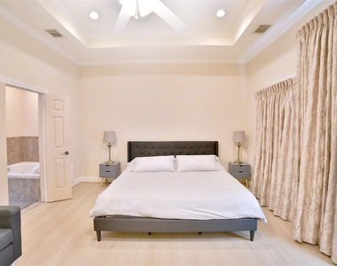 2410 Dorrington Street - Photo Thumbnail 10