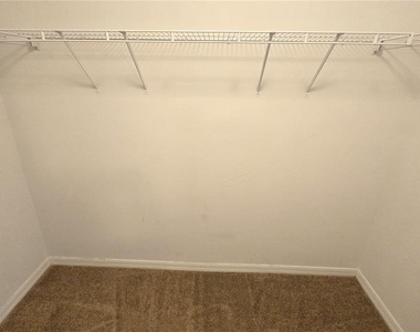 1302 Denman Court - Photo Thumbnail 23