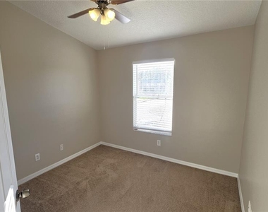 1302 Denman Court - Photo Thumbnail 18