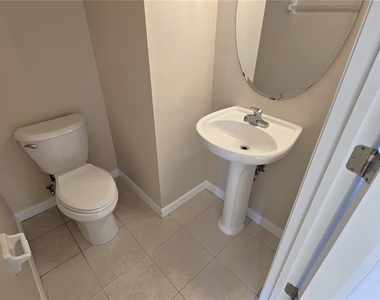 1302 Denman Court - Photo Thumbnail 13