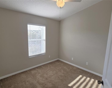 1302 Denman Court - Photo Thumbnail 16
