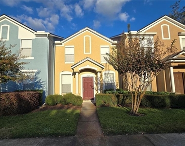 1302 Denman Court - Photo Thumbnail 4