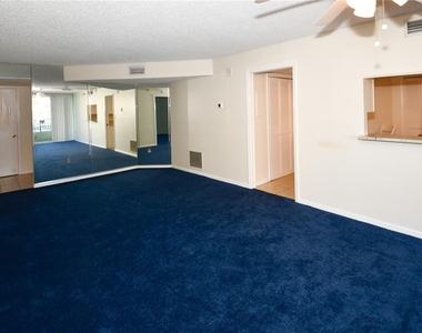 690 Island Way - Photo Thumbnail 8