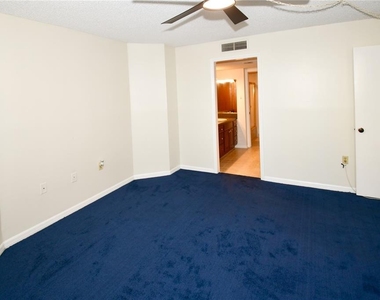 690 Island Way - Photo Thumbnail 15