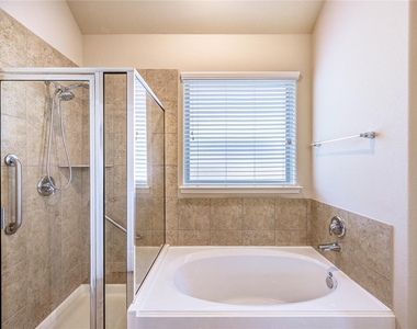 19306 Boulder Bay Lane - Photo Thumbnail 26