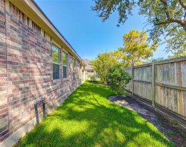 19306 Boulder Bay Lane - Photo Thumbnail 44