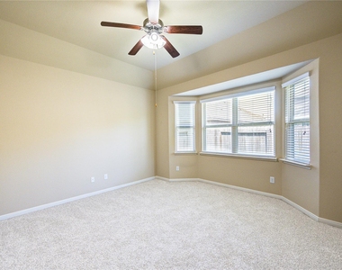19306 Boulder Bay Lane - Photo Thumbnail 29