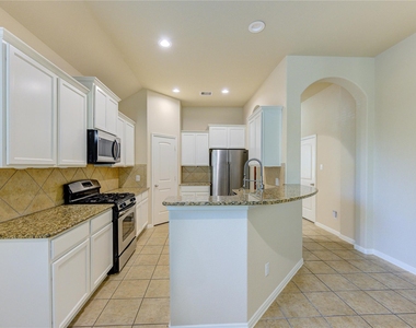 19306 Boulder Bay Lane - Photo Thumbnail 7