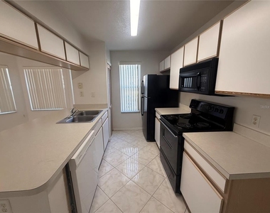 8722 Rain Forest Place - Photo Thumbnail 3