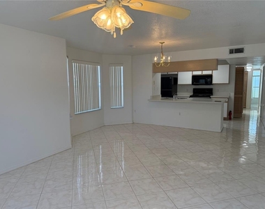 8722 Rain Forest Place - Photo Thumbnail 4