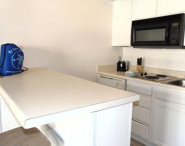 6300 Seawall Boulevard - Photo Thumbnail 18