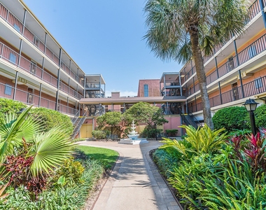 6300 Seawall Boulevard - Photo Thumbnail 2