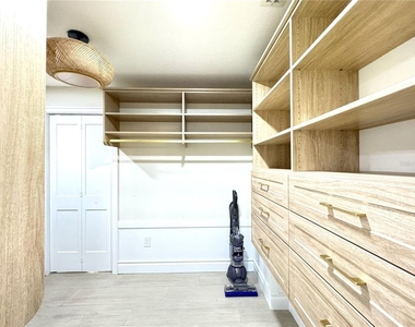 1004 Se 5th Avenue - Photo Thumbnail 22
