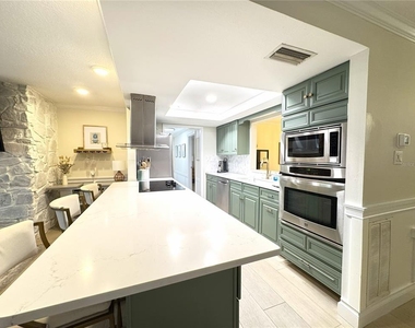 1004 Se 5th Avenue - Photo Thumbnail 10