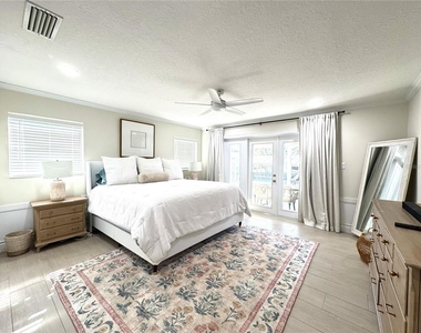 1004 Se 5th Avenue - Photo Thumbnail 18