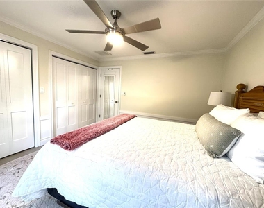 1004 Se 5th Avenue - Photo Thumbnail 30
