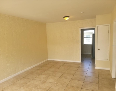 508 Booker St - Photo Thumbnail 4