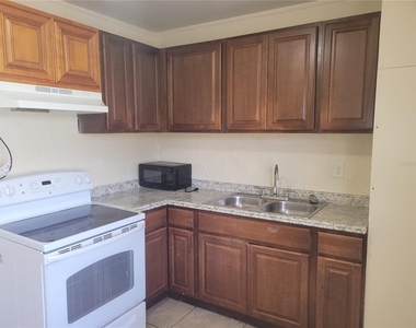 508 Booker St - Photo Thumbnail 10