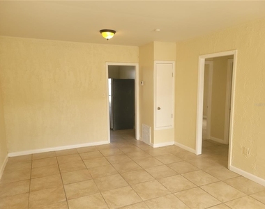 508 Booker St - Photo Thumbnail 3