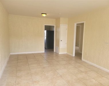 508 Booker St - Photo Thumbnail 2
